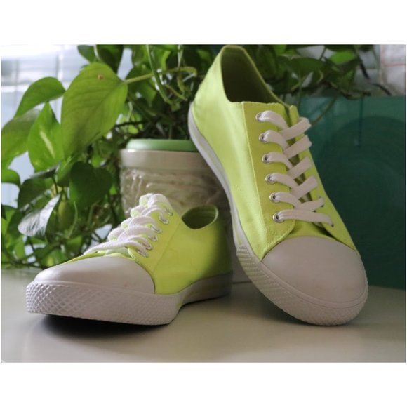 SOLD Unisex Airwalk Neon Canvas Legacee Sneakers - Picture 16 of 16
